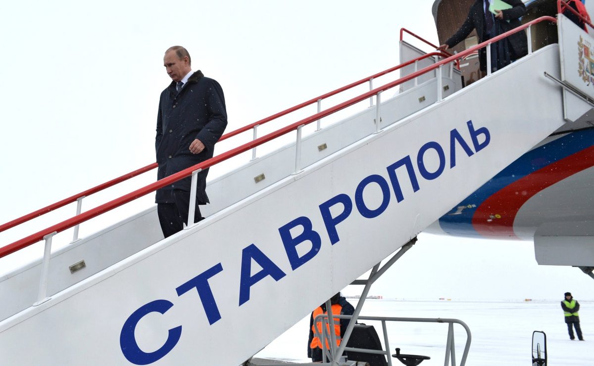Vladimir Putin må takle fallende skatteinntekter fra oljen. (foto: kremlin.ru)